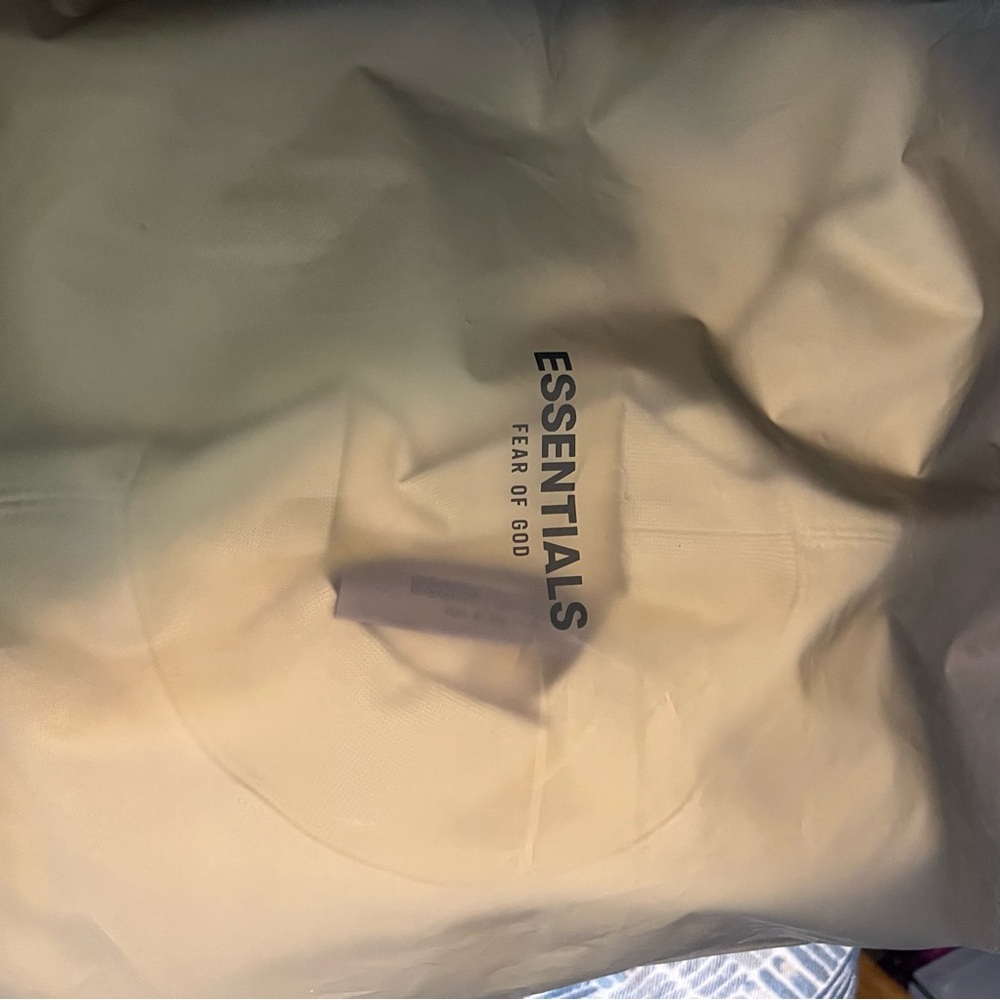 NEW NWT Essentials Fear Of God Sweatshirt Relaxed Crewneck Sweater - Picture 15 of 15